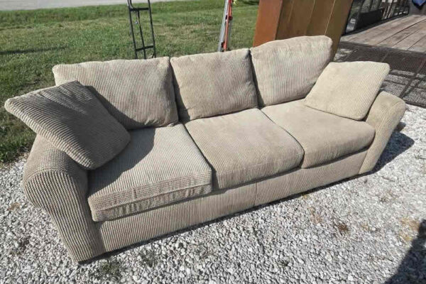 auction-8-6-22-343