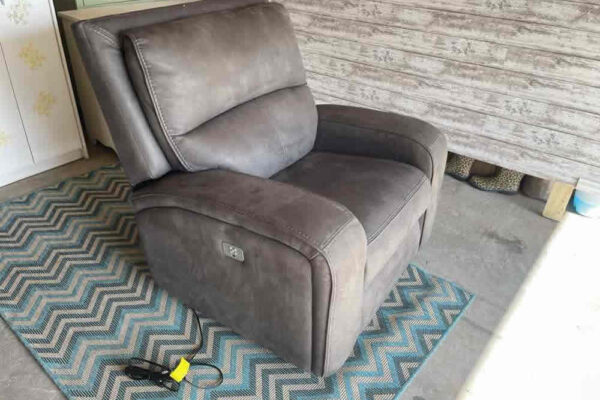 auction-8-6-22-349