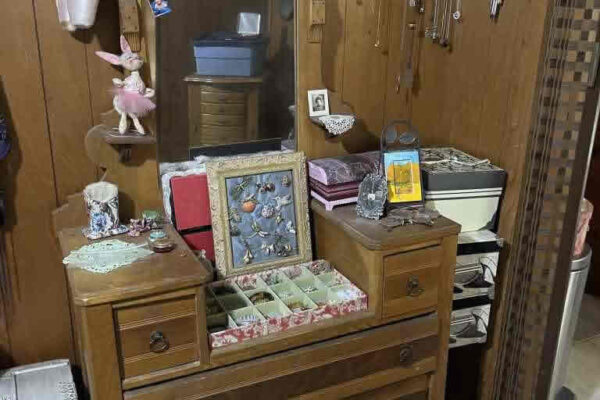 auction-9-26-22-395