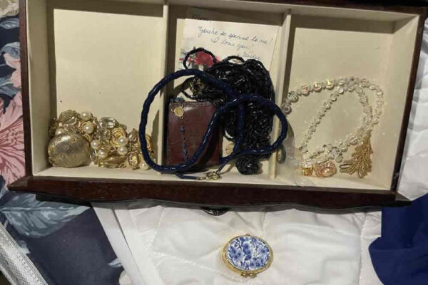 auction-9-26-22-602
